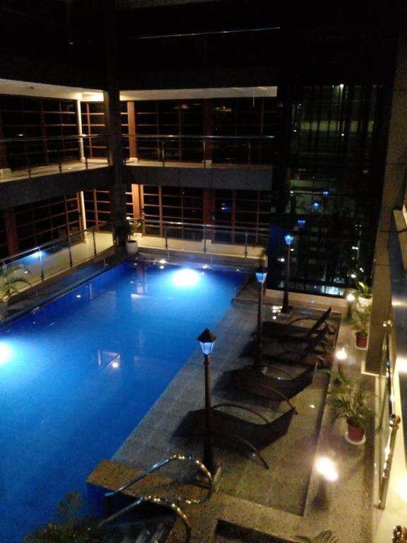 Panglao Alona Suites Bolod  Екстериор снимка